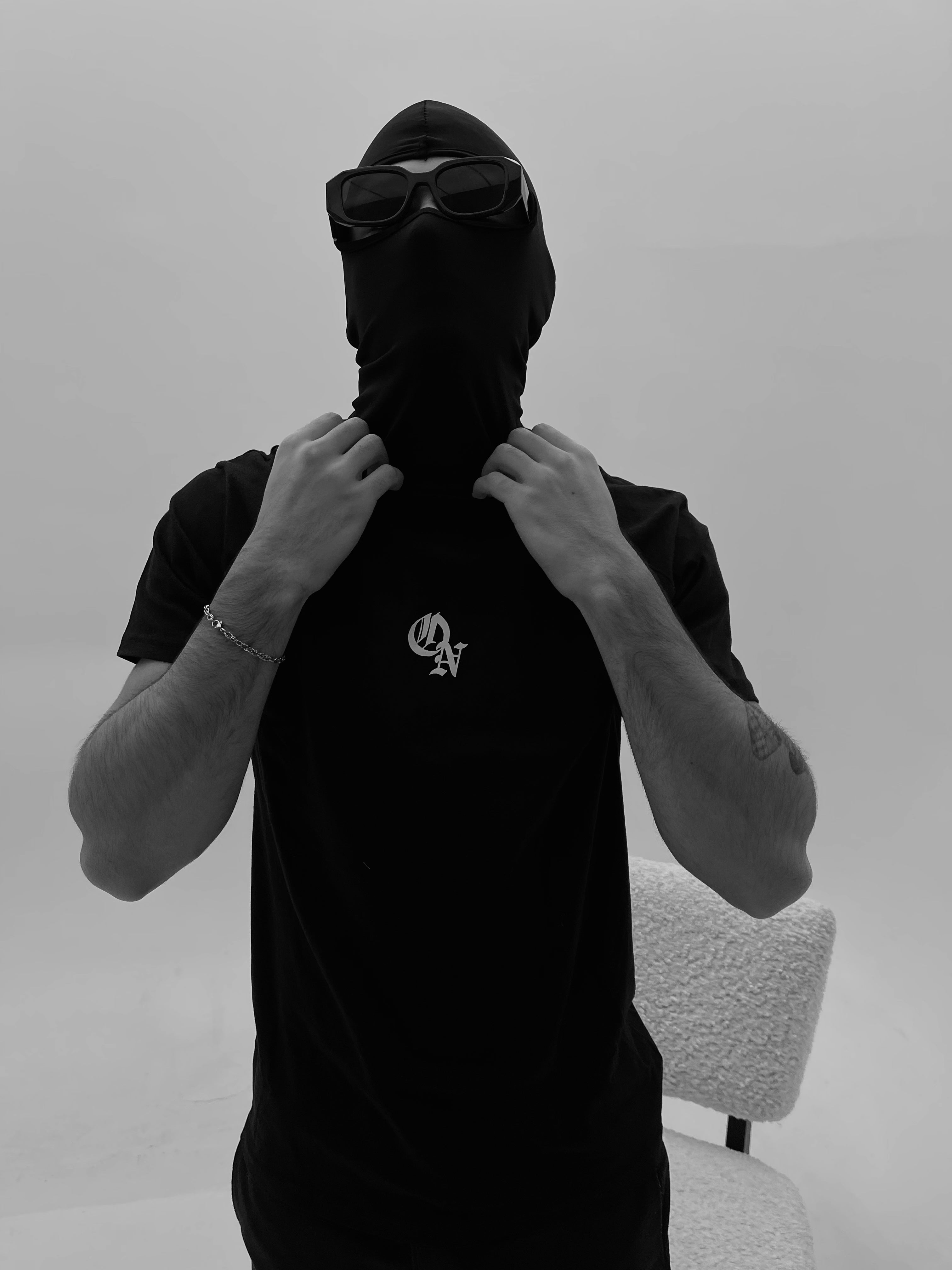 C6 BLINDED BY THE MONEY T-SHIRT